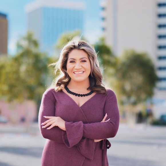 Meet your Posher, Alma - Picture 1 of 1